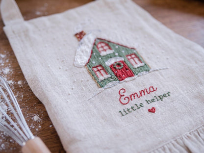 Personalized Mommy and Me Aprons, Matching Mom and Kids Linen Apron, Hand Embroidered Floral Apron, Custom Name Mother Daughter Gift