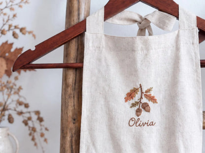 Personalized Mommy and Me Aprons, Matching Mom and Kids Linen Apron Set, Hand Embroidered Acorn Branch & Fox, Custom Name Gift